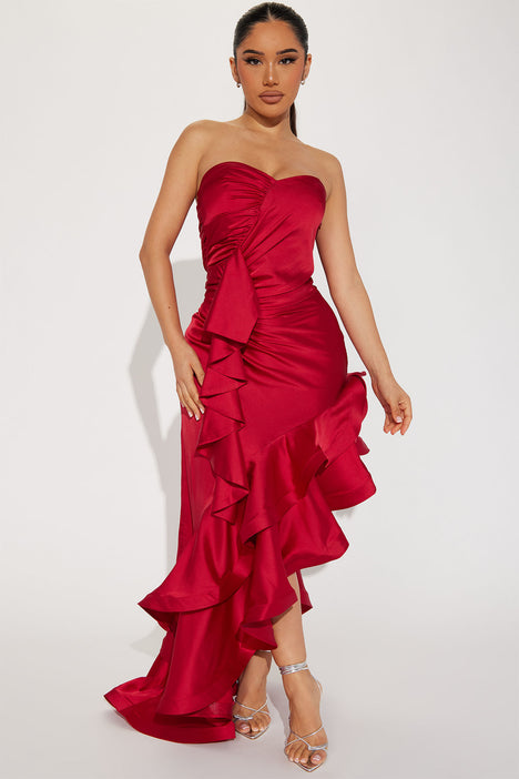 Fashion nova store red ruffle dress