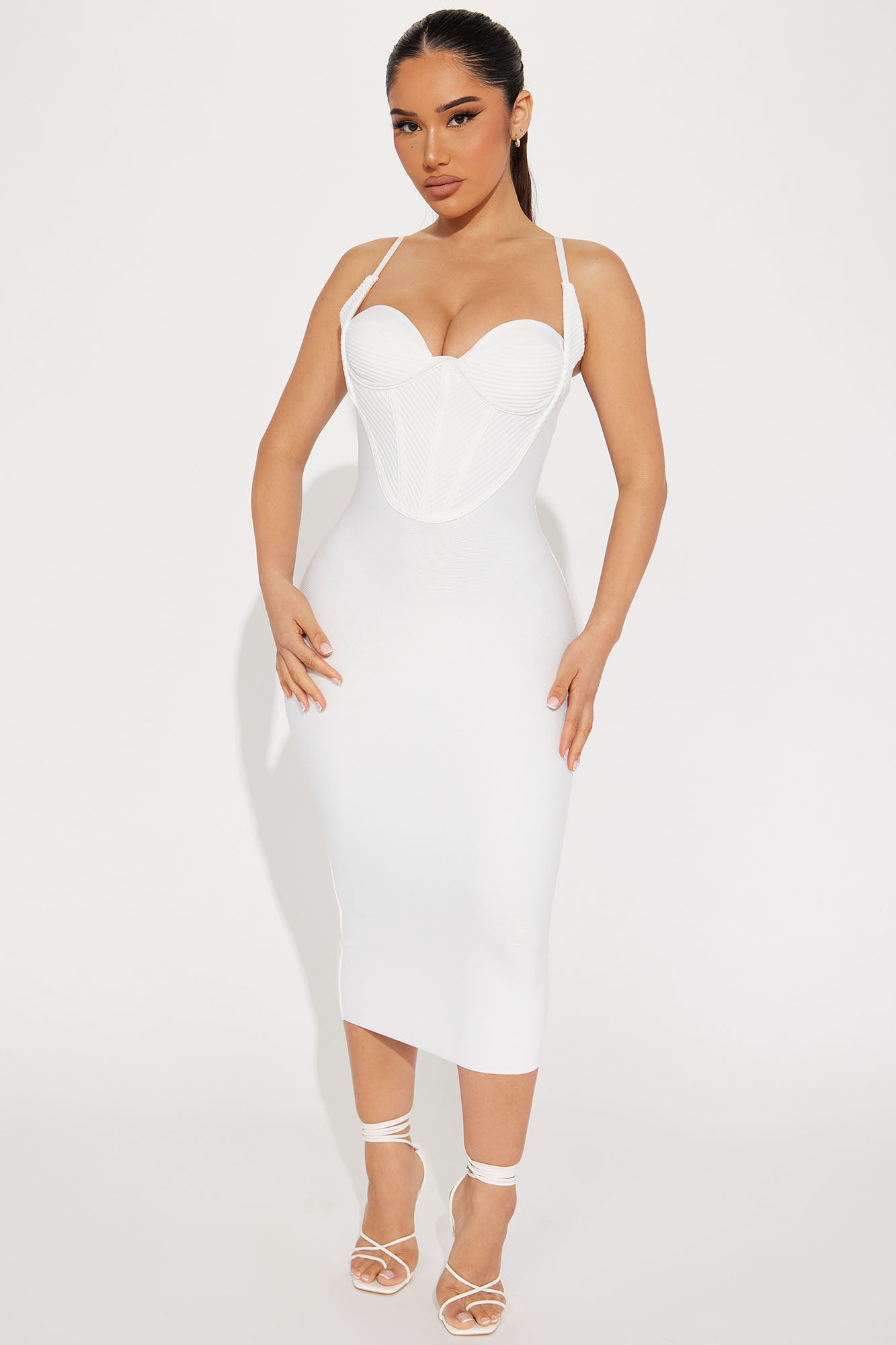 Its fashion white dresses best sale