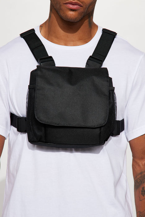 On The Go Bucket Chest Harness Bag Black