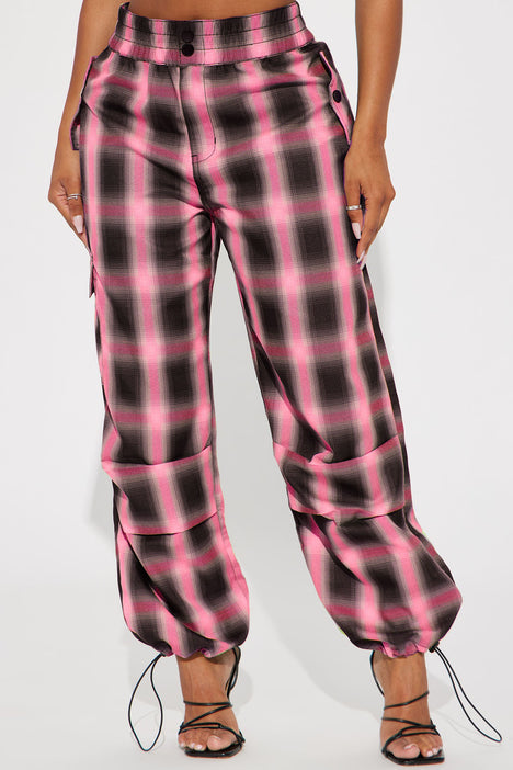 Pink plaid shop pants fashion nova