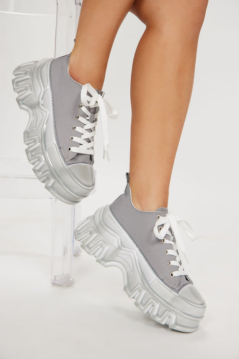 Fashion shop nova sneakers