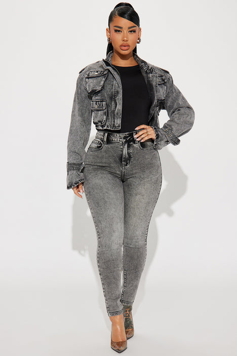 It s Giving High Stretch Curvy Skinny Jeans Acid Wash Grey