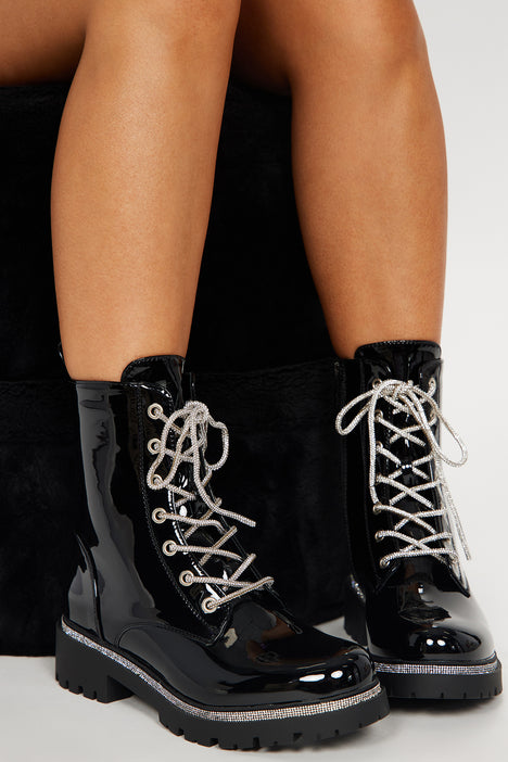 Fashion nova combat boots sales