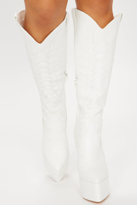 White boots near me top