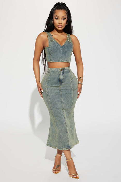 Fashion nova outlet denim skirt