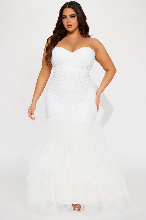 Fashion nova plus size white dress discount