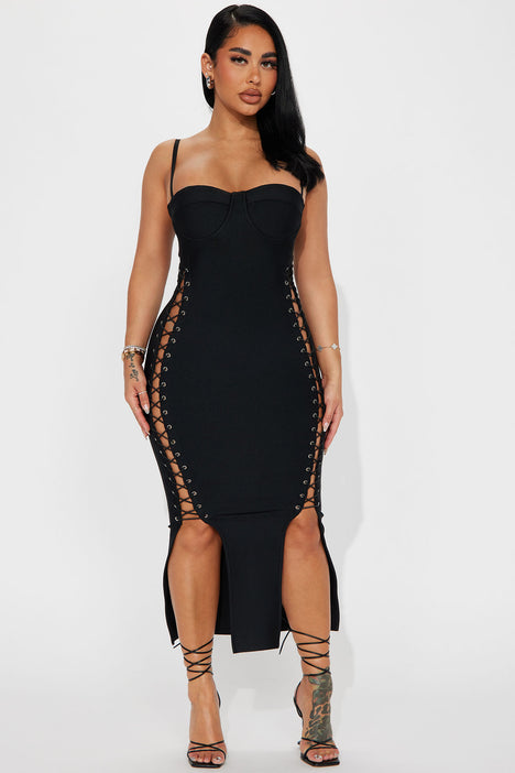 Lace up 2025 dress fashion nova