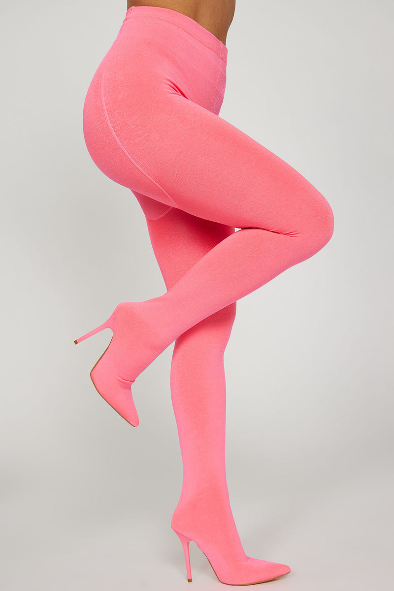 Comment Porter des Collants Résilles avec Style Comment Porter des Collants Résilles avec Style
