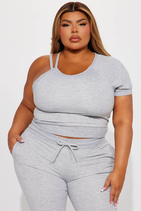 Fashion nova plus size sets hotsell