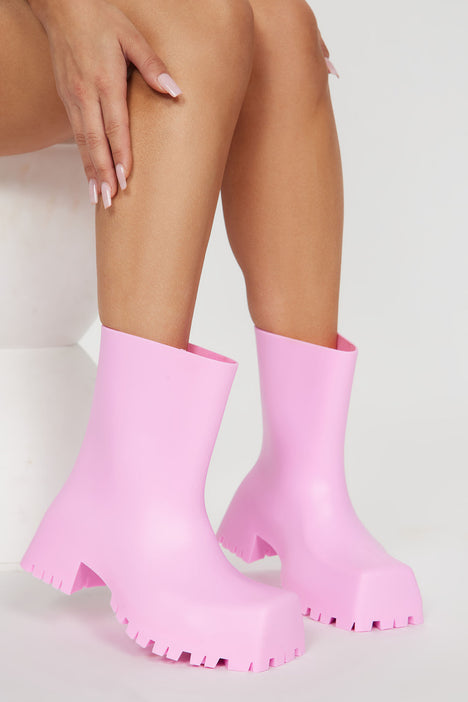Fashion nova rain boots 2025
