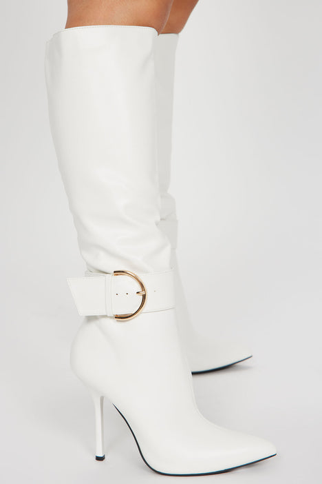 White boots fashion nova store