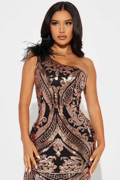 Black rose 2025 gold sequin dress