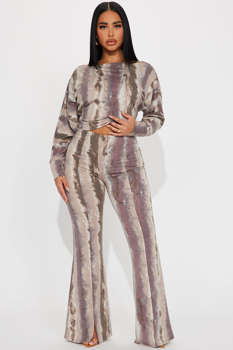 Flare pants best sale set fashion nova