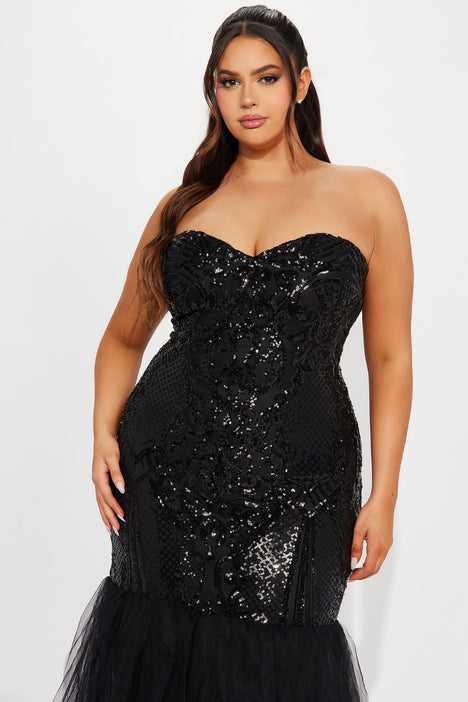 Fashion nova cheap black gown