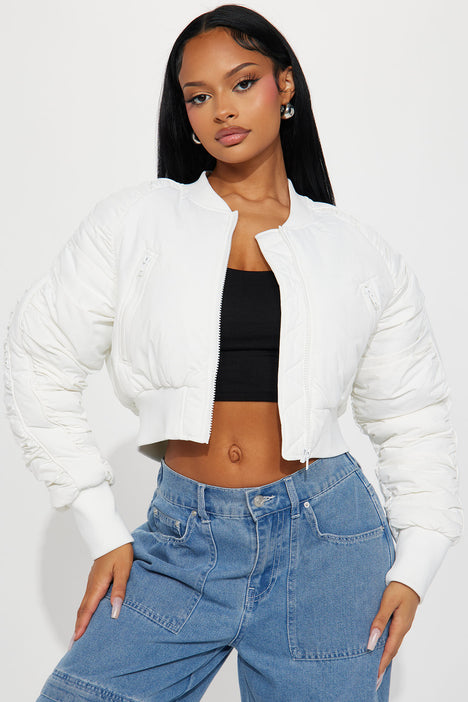 Cropped top white puffer