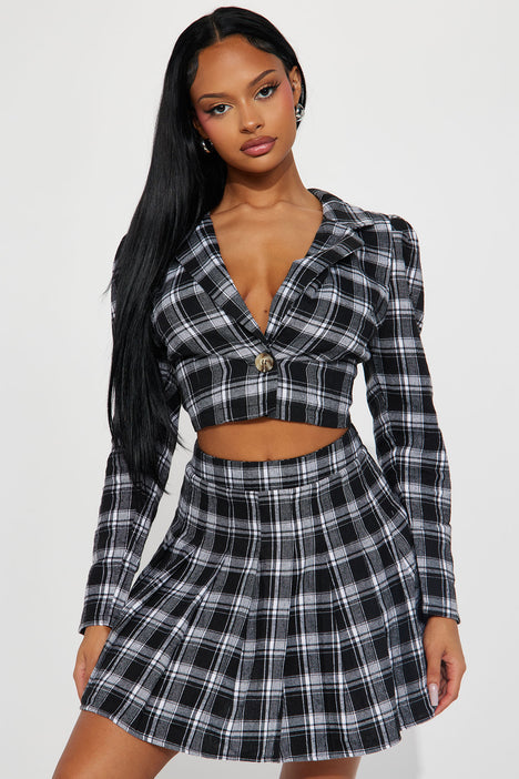 Black and white checkered skirt and blazer hotsell