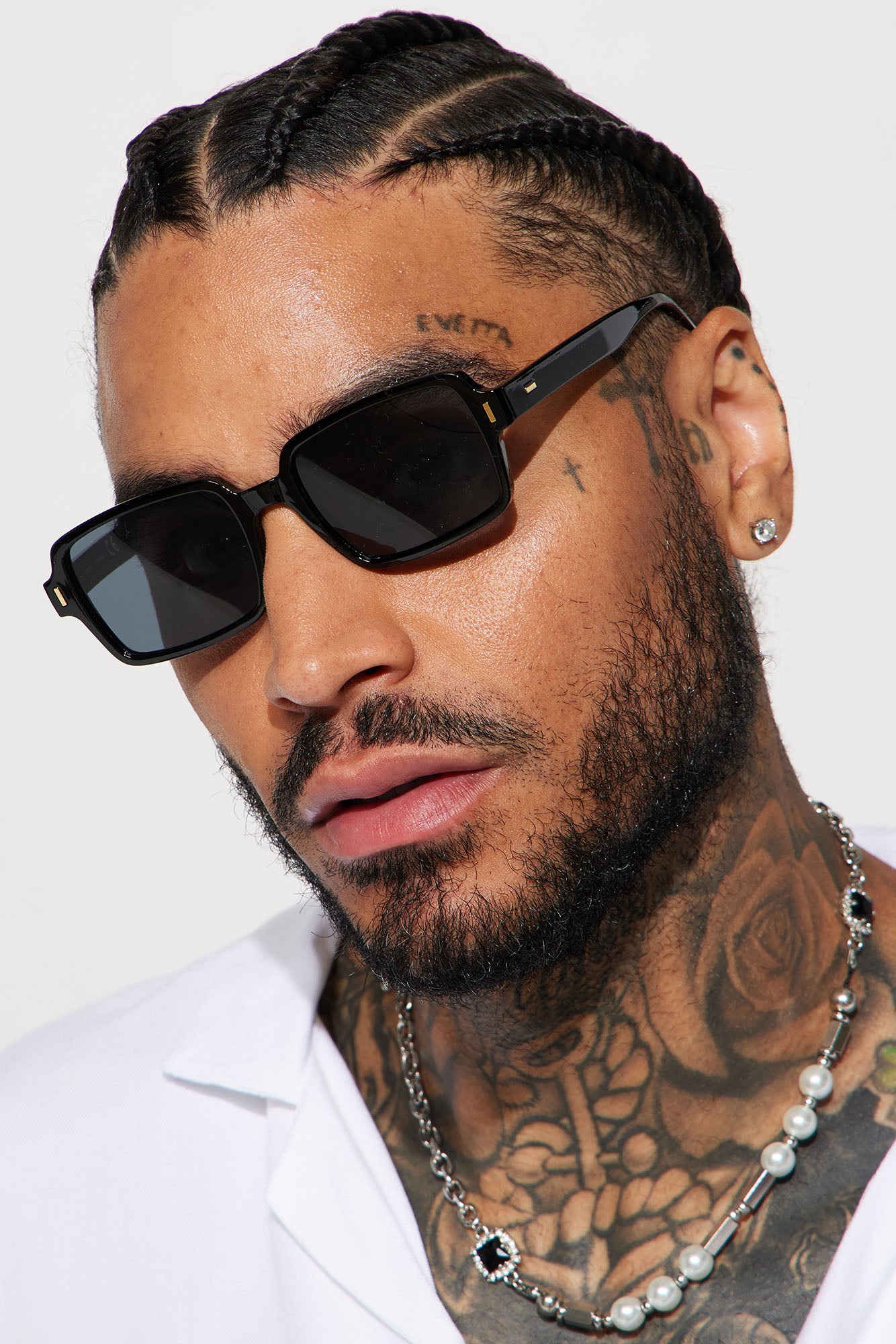 Pull deals up sunglasses