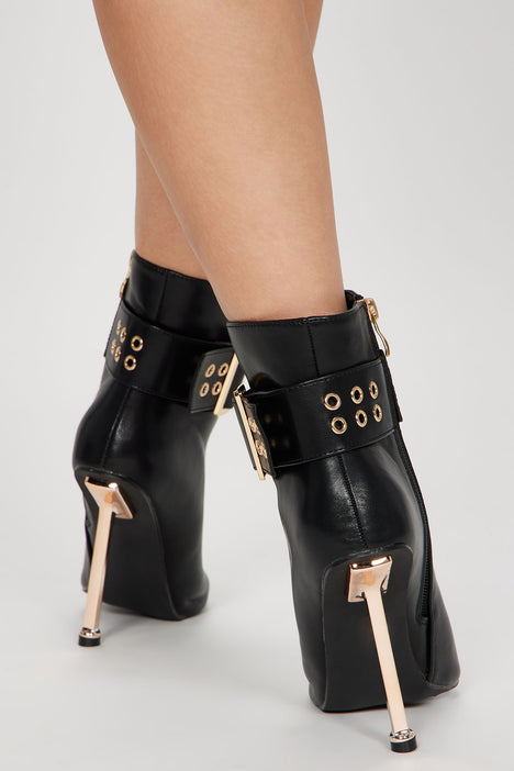 Sasha studded ankle boots shop in black