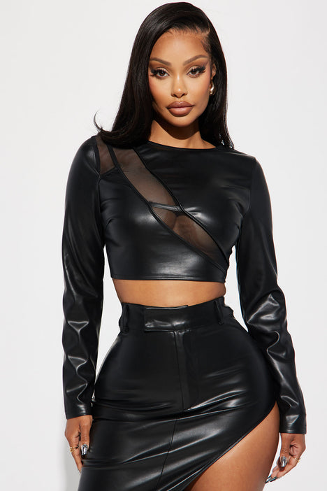 Fashion nova leather outlet skirts