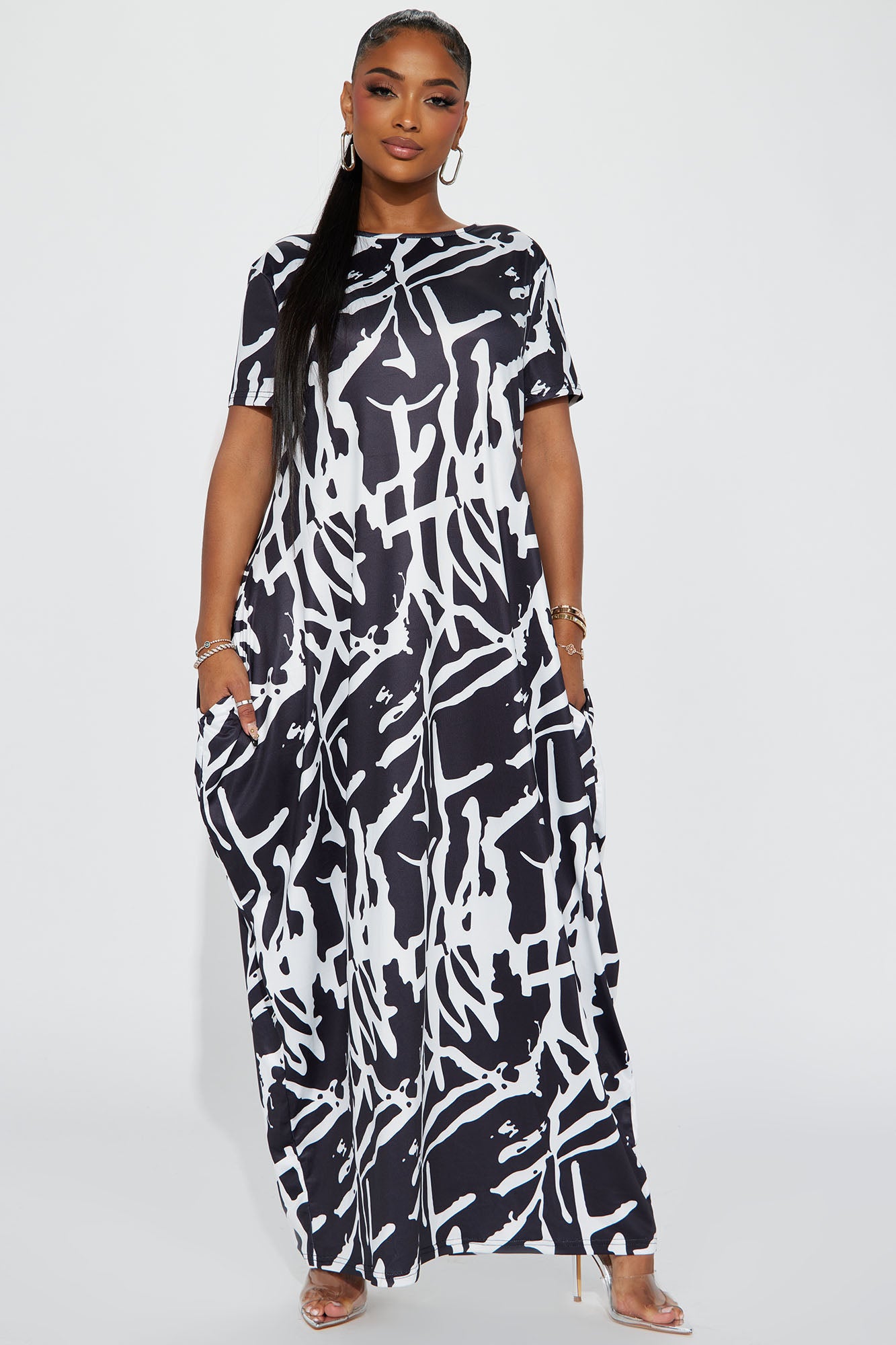 20+ Black And White Abstract Dress