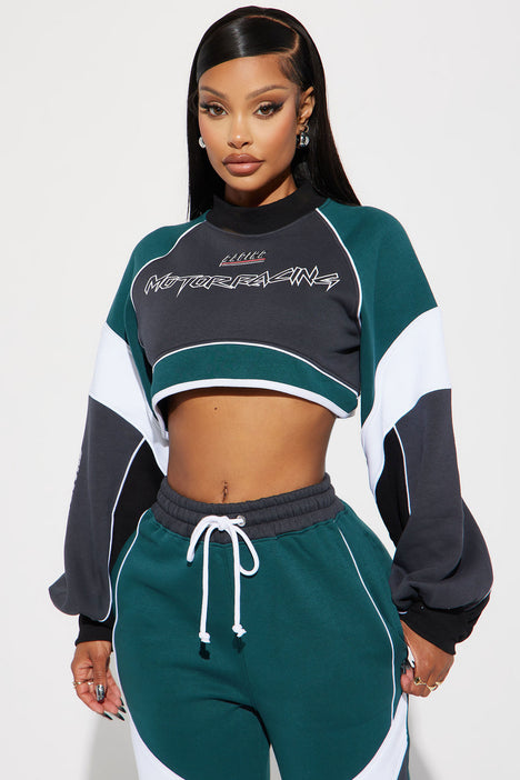 Cropped hoodie fashion sales nova