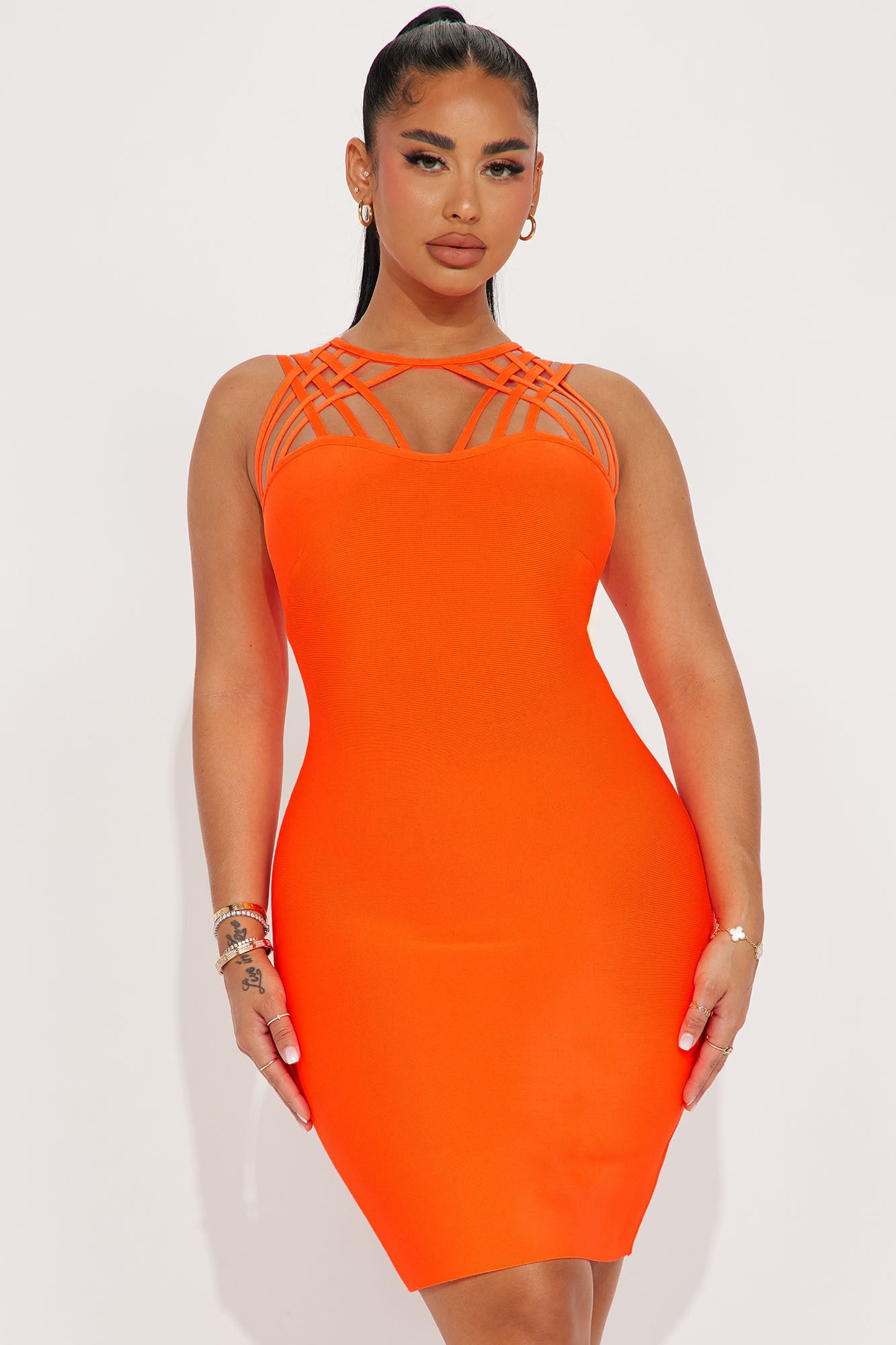Kamila bandage sale midi dress