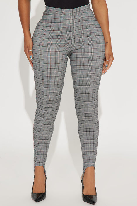 In Between Plaid Stirrup Pant Black White