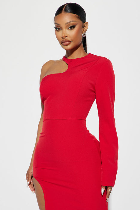 Red one hotsell shoulder maxi dress