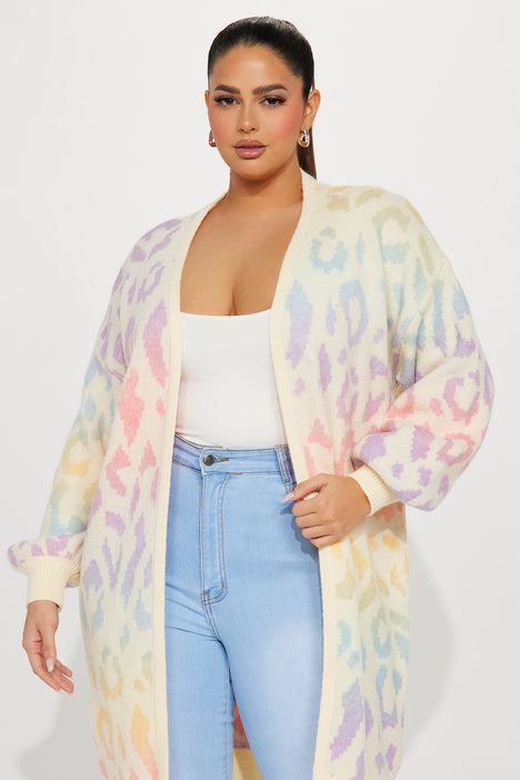 Fashion nova store rainbow sweater