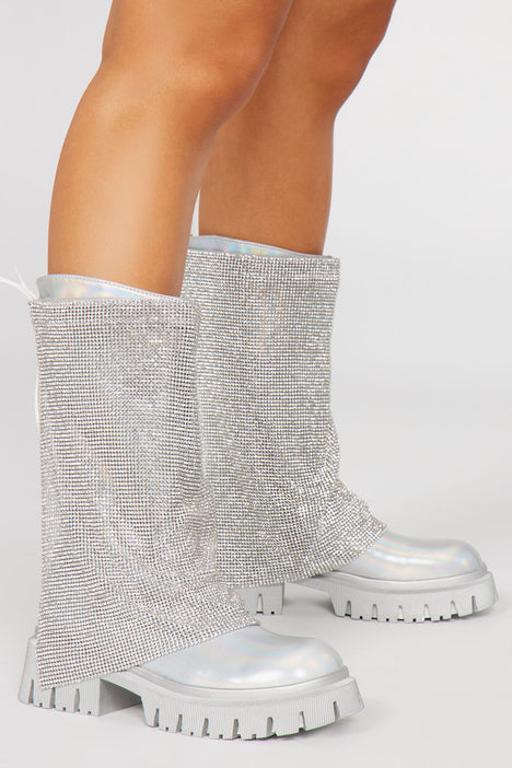 Fashion nova clearance silver boots