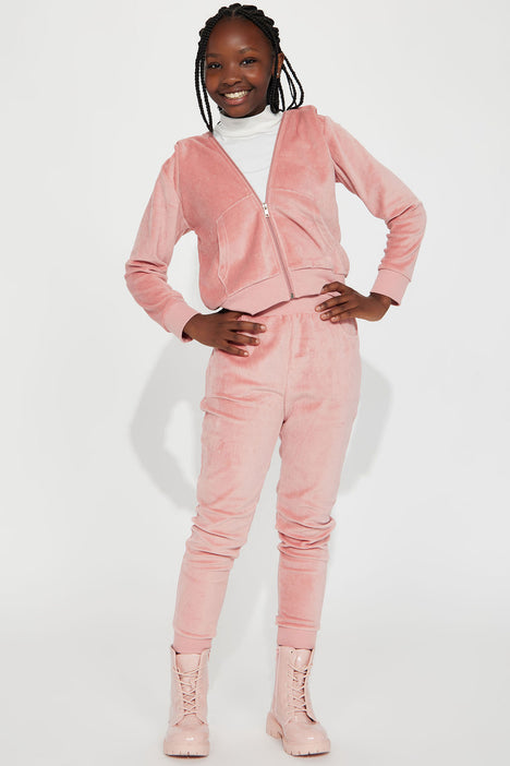 Fashion nova 2025 velour tracksuit
