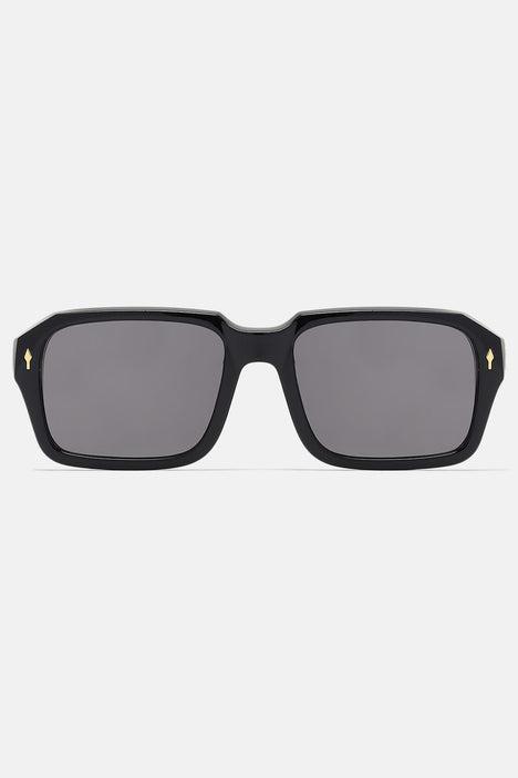 Black sunglasses online near me