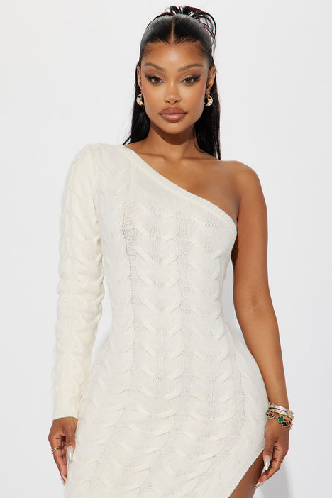 White one online shoulder sweater
