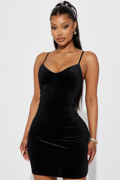 Fashion nova cheap black velvet dress