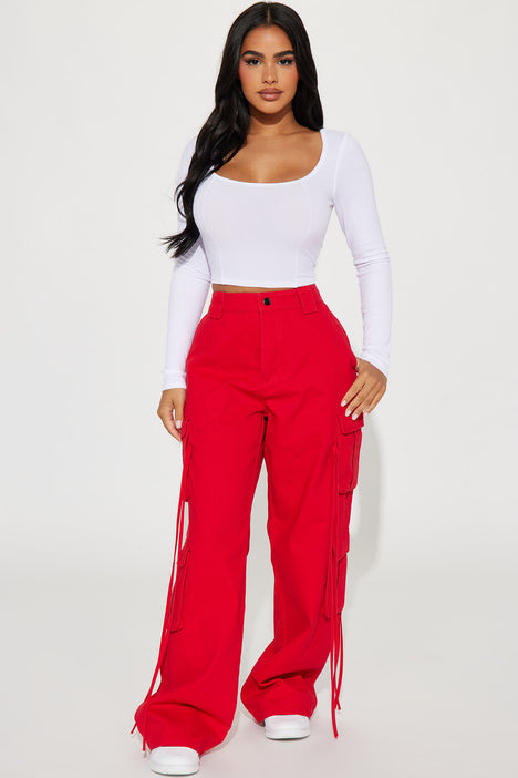 Red camo hotsell pants fashion nova