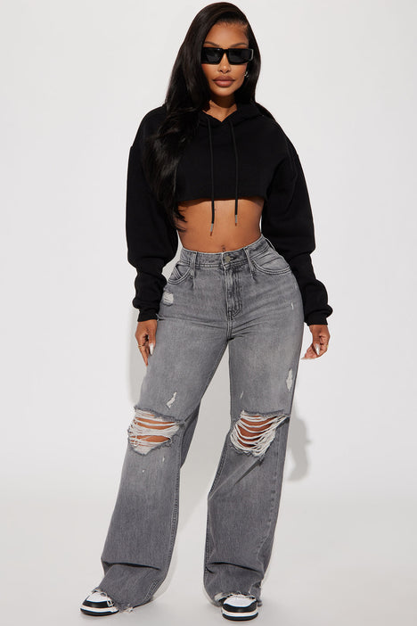 Cropped hoodie with high waisted jeans shop