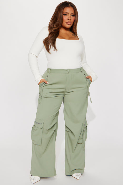 Fashion nova plus outlet size cargo pants