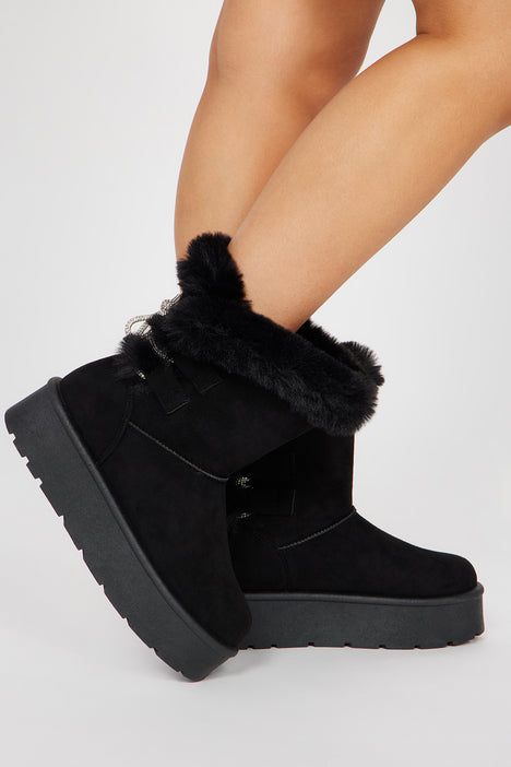Fashion nova booties 2025