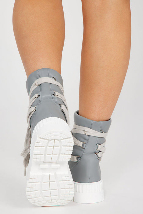 Fashion nova sneakers review top