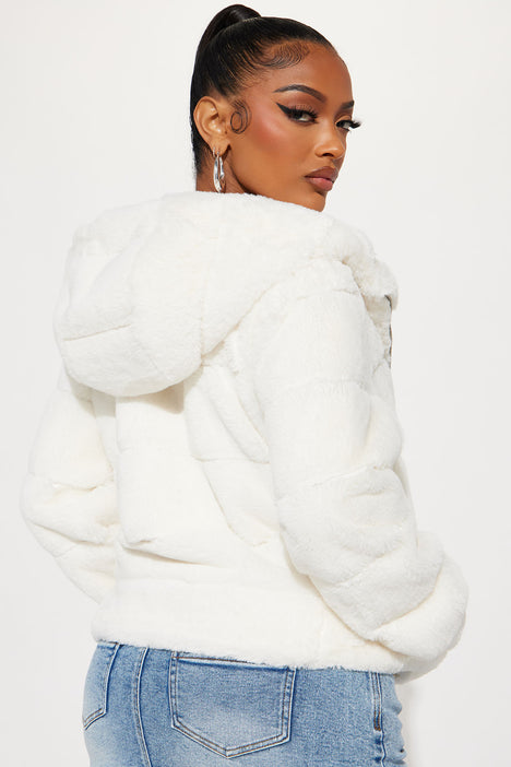 White faux hotsell fur jacket womens