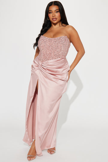 Plus size formal dresses fashion nova 2025