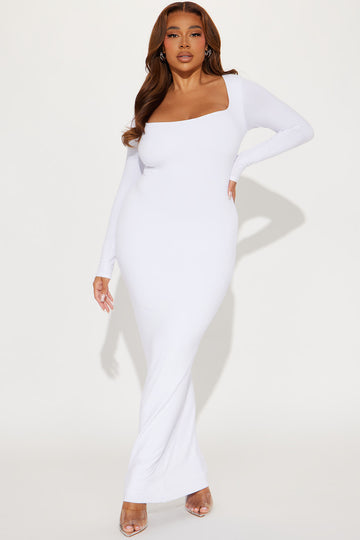 White dresses fashion 2024 nova plus size