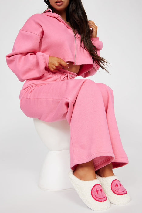 Smiles All Around Slippers Pink Fashion Nova Shoes Fashion Nova