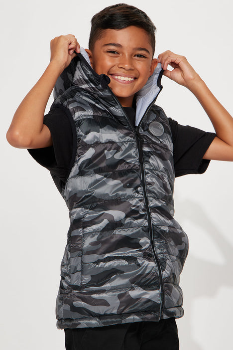 Mini Camo Reversible Hooded Vest - Charcoal/combo