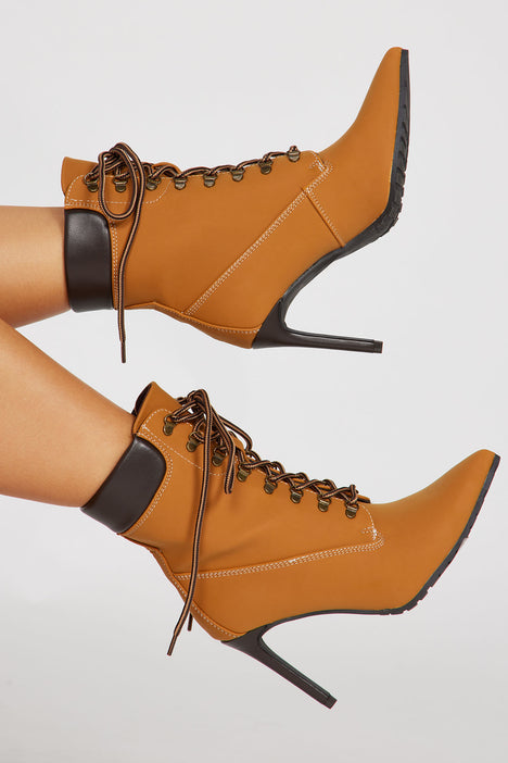 Fashion nova hotsell ankle boots