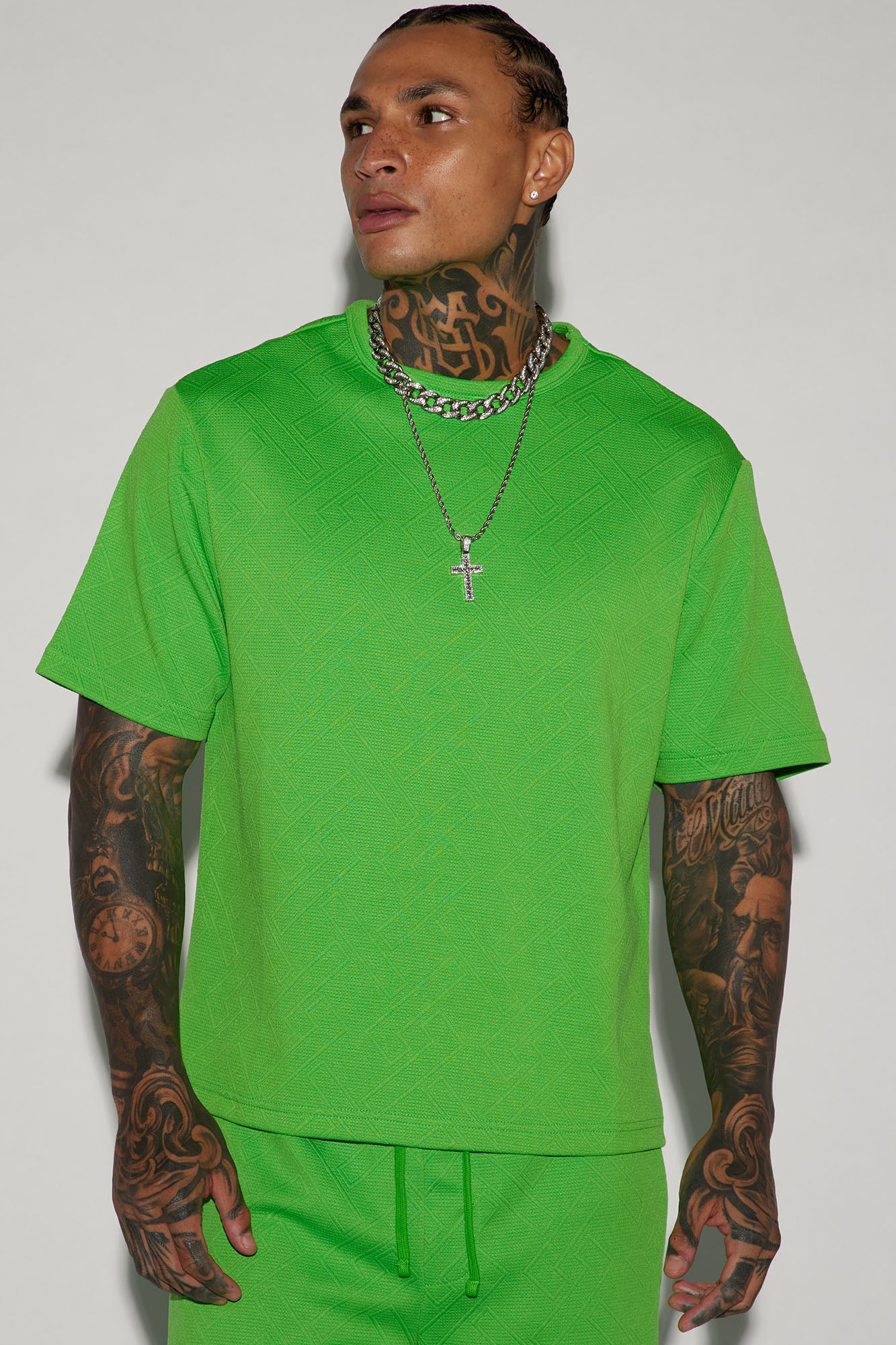 relaxed crew neck tee