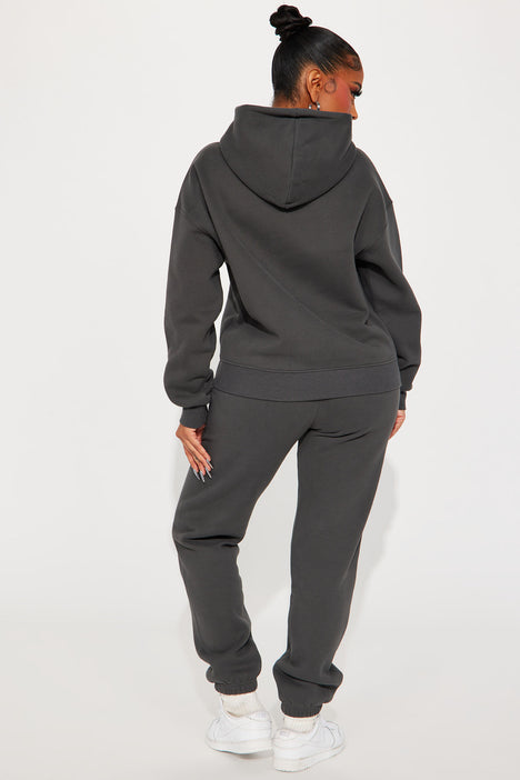 Fashion nova sweatpants on sale set