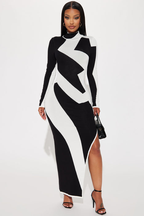 Abstract Long Sleeve Maxi Dress Black White