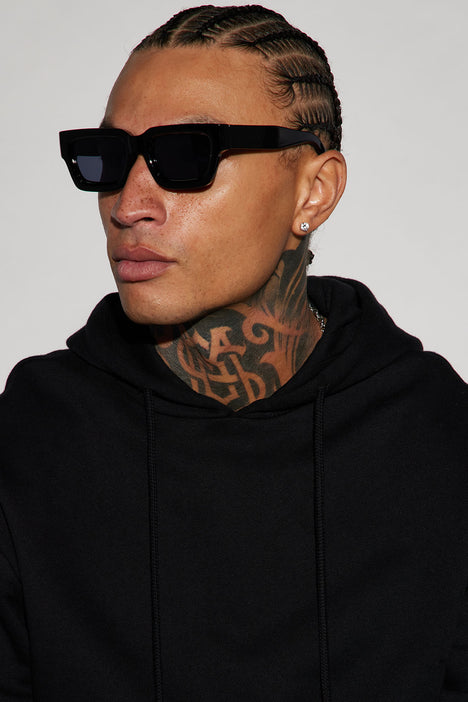 We buy sunglasses cheap