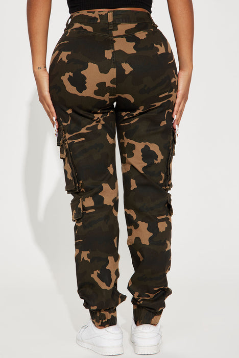 Fashion nova camo on sale joggers